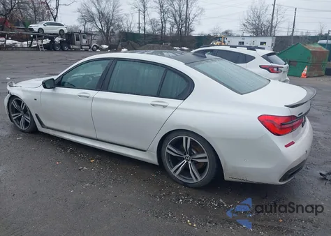 2017 BMW 740I xDrive из США, поврежденный, VIN WBA7E4C50HGU99185